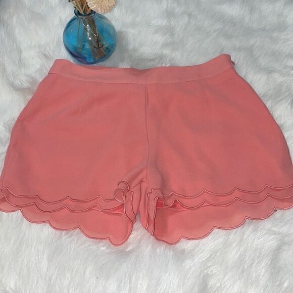 Tobi High Waisted Chiffon Coral  Layered Scalloped Shorts Size Small - Picture 1 of 6